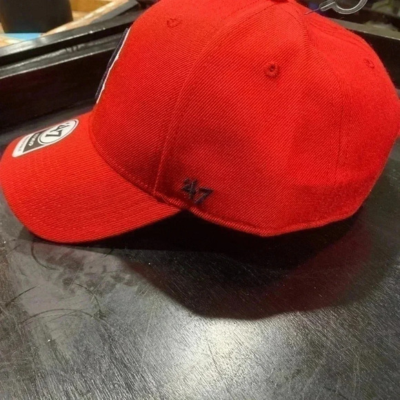 Boston Red Sox Cap - Picture 3 of 7